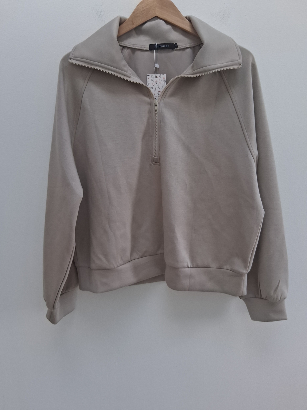 Women's NWT Half-Zip Pullover Sweatshirt Beige Size Large Casual Athleisure